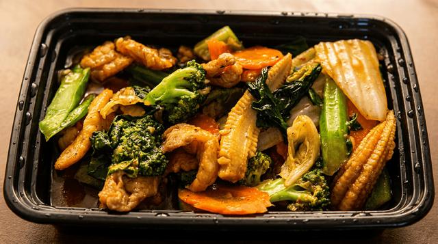 Pad Khing (Lunch).