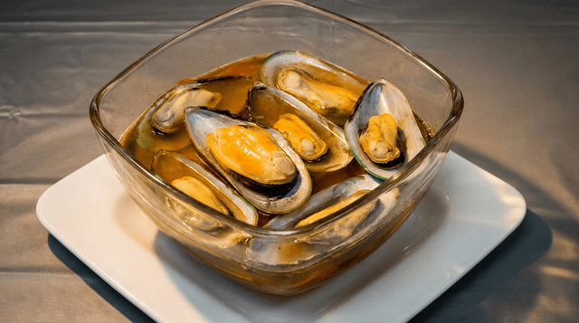 Thai Cuisine Mussels Soup.